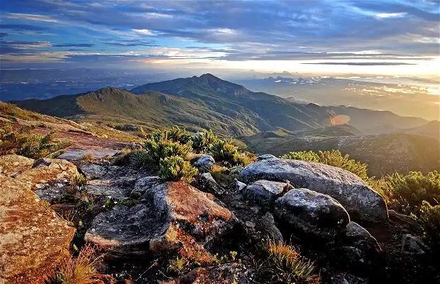 Trilhas e Caminhadas em MG, Pico da Bandeira 