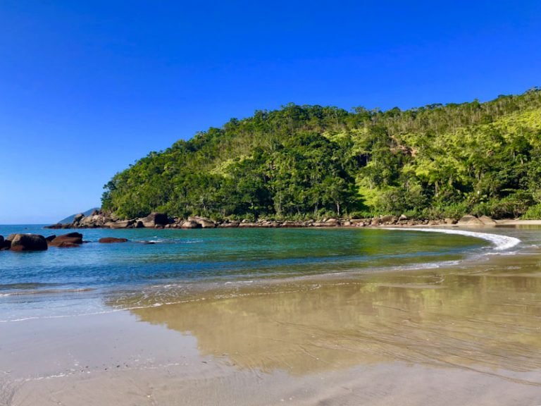 praia_de_castelhanos_ilhabela_2-768x576 - Aventuras ao Ar Livre